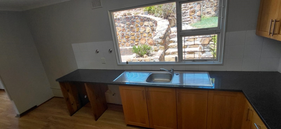 To Let 3 Bedroom Property for Rent in Fish Hoek Western Cape